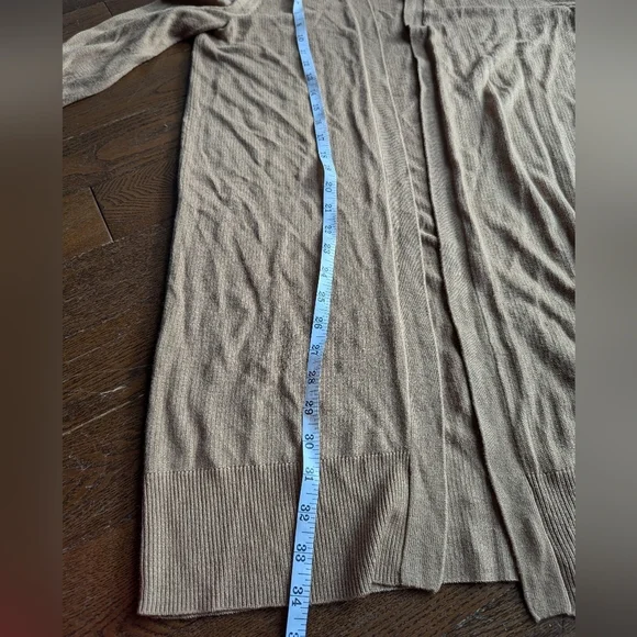 Lord & Taylor Tan Extrafine Marino Wool Cardigan Womens Sz S Long Winter Layer - Picture 7 of 8